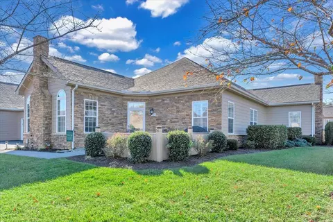 5304 Orchard Villas Cir, Roanoke, VA 24019