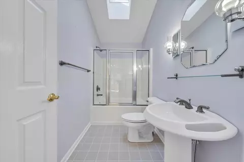Bath - 6548 Goodview Rd, Goodview, VA 24095 photo 6 of 7