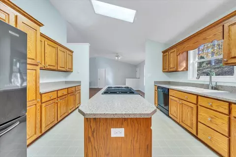 Kitchen - 6548 Goodview Rd, Goodview, VA 24095 photo 4 of 5