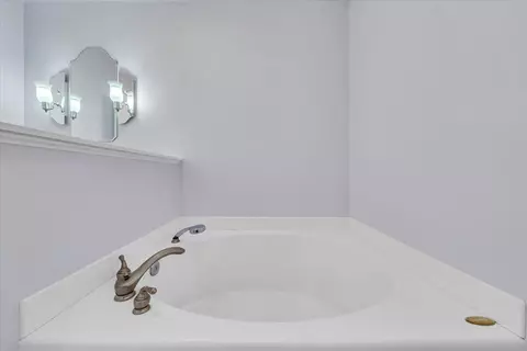 Bath - 6548 Goodview Rd, Goodview, VA 24095 photo 4 of 7