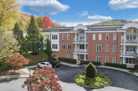 2125 Yellow Mountain Rd #203, Roanoke, VA 24014