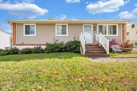 2224 Bailey Ave, Salem, VA 24153