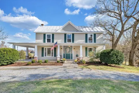 7758 Old Fincastle Rd, Fincastle, VA 24090