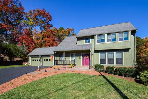 6140 Flamingo Dr, Roanoke, VA 24018