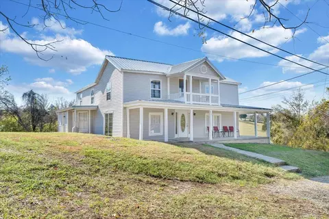 112 N Hancock St, Fincastle, VA 24090