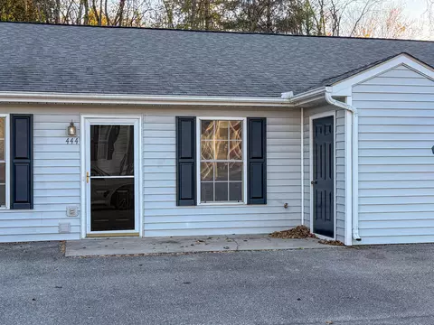 444 Tinkerview Dr, Cloverdale, VA 24077