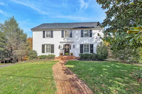 727 White Oak Rd SW, Roanoke, VA 24014