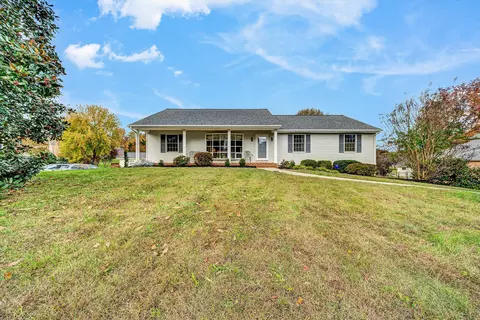 4927 Huntridge Rd, Roanoke, VA 24012