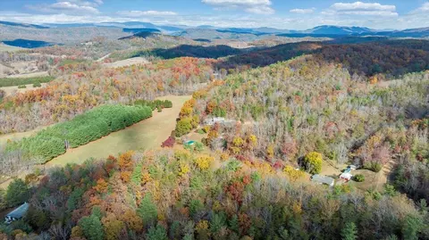 View/Area - 549 Clydes Rd, Eagle Rock, VA 24085 photo 2 of 7