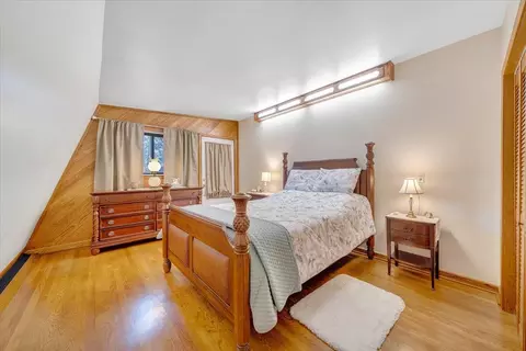 Bedroom - 549 Clydes Rd, Eagle Rock, VA 24085 photo 4 of 11