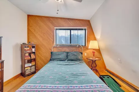 Bedroom - 549 Clydes Rd, Eagle Rock, VA 24085 photo 6 of 11