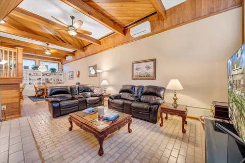 Living - 549 Clydes Rd, Eagle Rock, VA 24085 photo 9 of 9