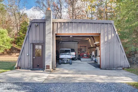 Exterior - 549 Clydes Rd, Eagle Rock, VA 24085 photo 21 of 30