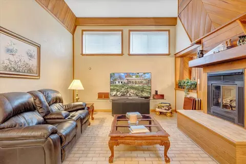 Living - 549 Clydes Rd, Eagle Rock, VA 24085 photo 8 of 9