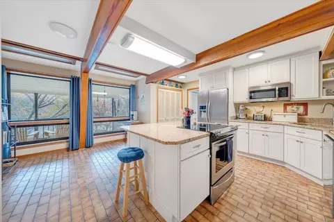 Kitchen - 549 Clydes Rd, Eagle Rock, VA 24085 photo 2 of 7