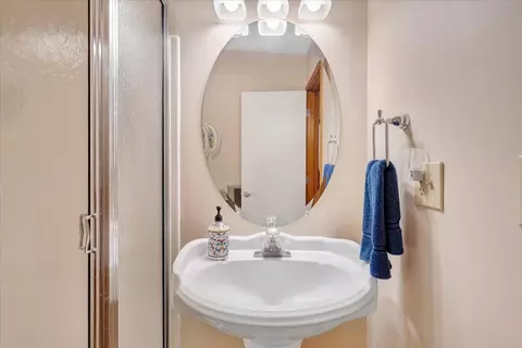 Bath - 549 Clydes Rd, Eagle Rock, VA 24085 photo 3 of 5