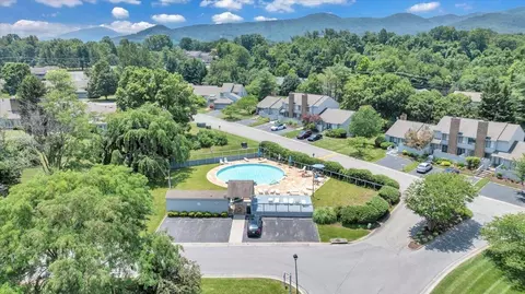 View/Area - 2447 Post Oak Rd, Salem, VA 24153 photo 6 of 10