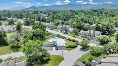 View/Area - 2447 Post Oak Rd, Salem, VA 24153 photo 5 of 10