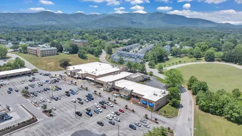 View/Area - 2447 Post Oak Rd, Salem, VA 24153 photo 9 of 10