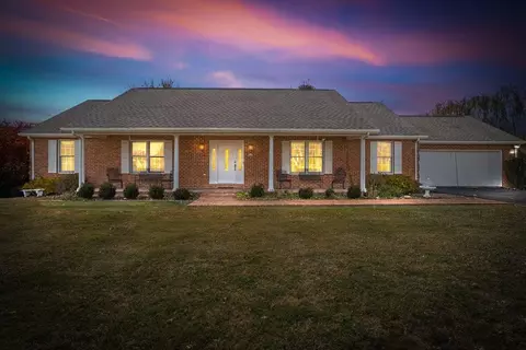 316 Polar Ln, Salem, VA 24153