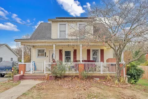2836 Clifton St NW, Roanoke, VA 24017