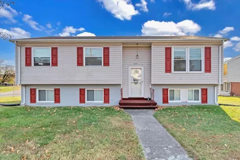3844 Red Fox Dr NW, Roanoke, VA 24017