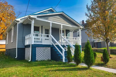 909 N Pocahontas Ave, Covington, VA 24426