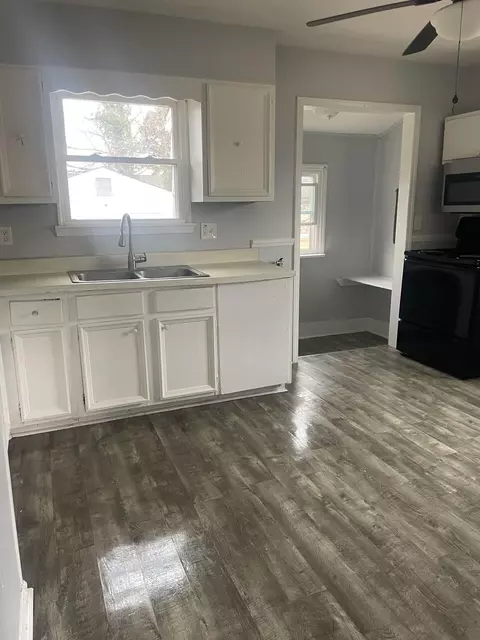 Kitchen - 1525 Gordon Ave SE, Roanoke, VA 24014 photo 1 of 3