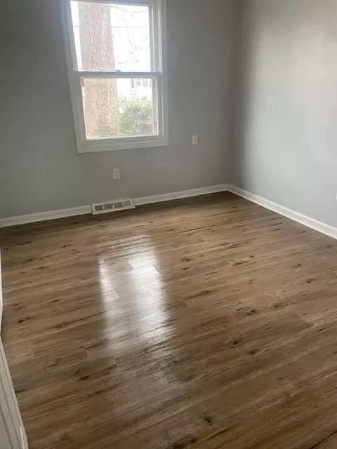 Bedroom - 1525 Gordon Ave SE, Roanoke, VA 24014 photo 5 of 5