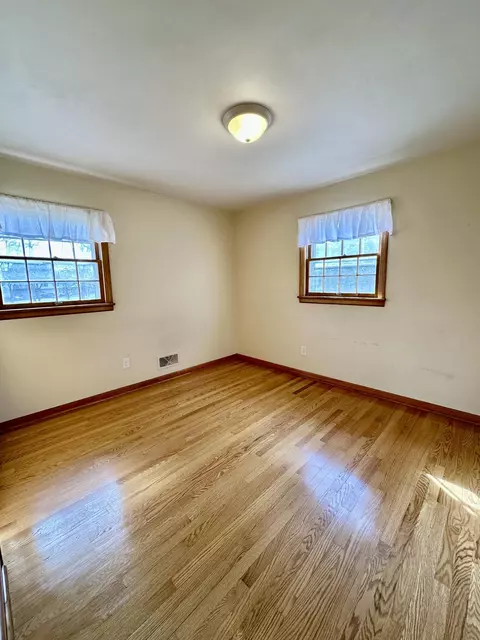 Bedroom - 525 Elden Ave, Roanoke, VA 24019 photo 1 of 3