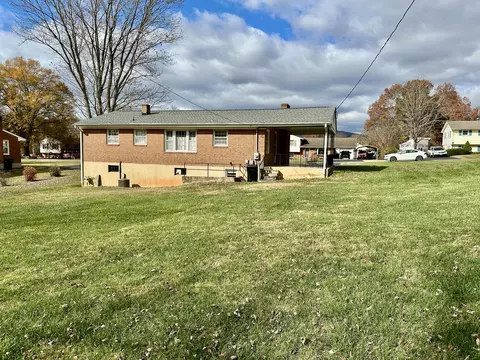 Exterior - 525 Elden Ave, Roanoke, VA 24019 photo 6 of 8