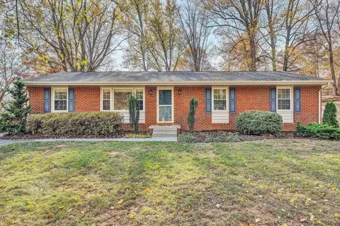 43 Beachmont Dr, Blue Ridge, VA 24064