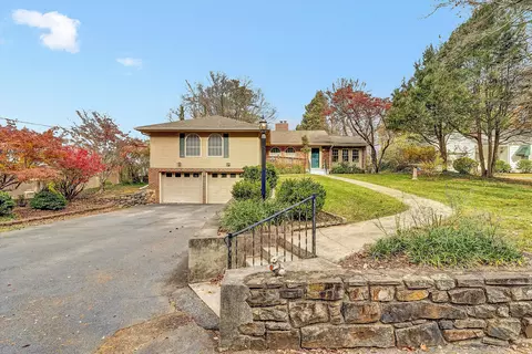 1039 Clearfield Rd SW, Roanoke, VA 24015