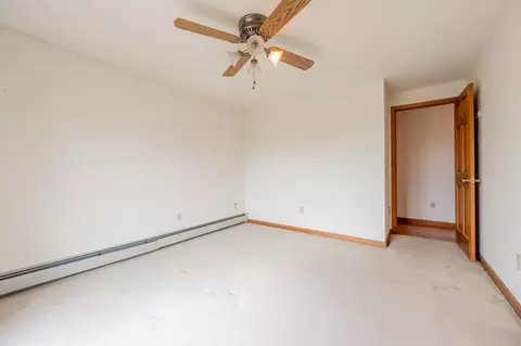 Bedroom - 528 Falling Branch Rd NW, Floyd, VA 24091 photo 6 of 11