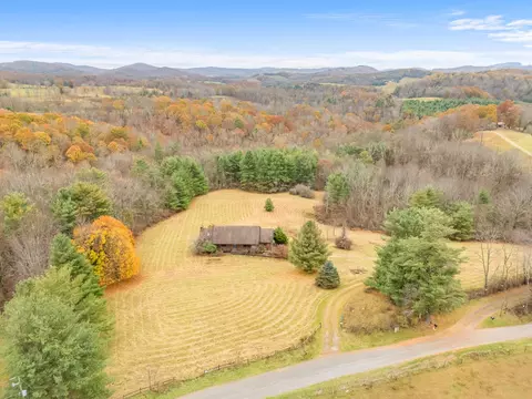 View/Area - 528 Falling Branch Rd NW, Floyd, VA 24091 photo 2 of 5
