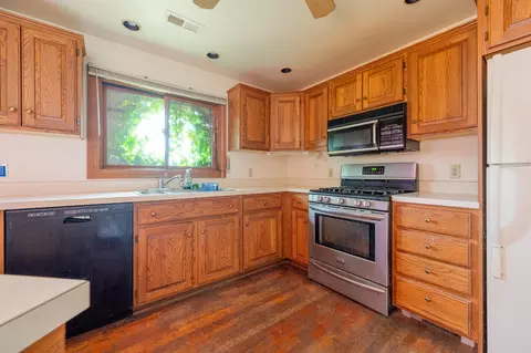 Kitchen - 528 Falling Branch Rd NW, Floyd, VA 24091 photo 2 of 4