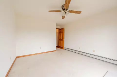 Bedroom - 528 Falling Branch Rd NW, Floyd, VA 24091 photo 3 of 11