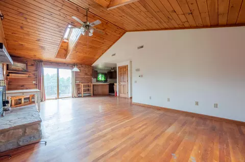 Living - 528 Falling Branch Rd NW, Floyd, VA 24091 photo 10 of 11