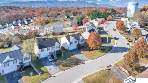 View/Area - 232 Eugene Dr NW, Roanoke, VA 24017 photo 17 of 23