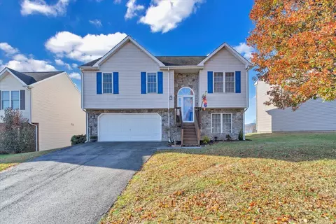 Exterior - 232 Eugene Dr NW, Roanoke, VA 24017 photo 8 of 11