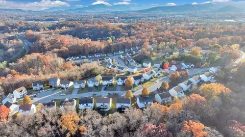 View/Area - 232 Eugene Dr NW, Roanoke, VA 24017 photo 11 of 23