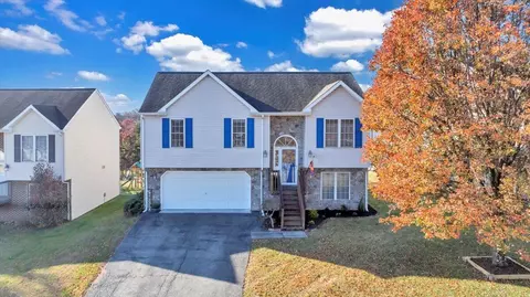 View/Area - 232 Eugene Dr NW, Roanoke, VA 24017 photo 1 of 23