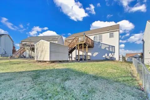 Exterior - 232 Eugene Dr NW, Roanoke, VA 24017 photo 6 of 11