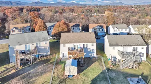 View/Area - 232 Eugene Dr NW, Roanoke, VA 24017 photo 4 of 23