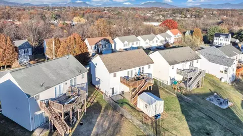 View/Area - 232 Eugene Dr NW, Roanoke, VA 24017 photo 6 of 23