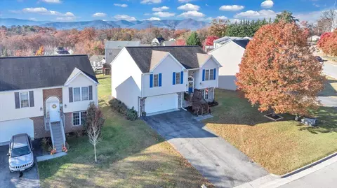 View/Area - 232 Eugene Dr NW, Roanoke, VA 24017 photo 16 of 23