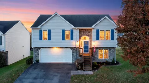 Exterior - 232 Eugene Dr NW, Roanoke, VA 24017 photo 11 of 11