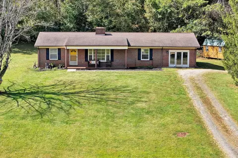 14776 Franklin St, Ferrum, VA 24088