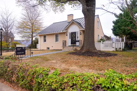 801 Virginia Ave, Salem, VA 24153