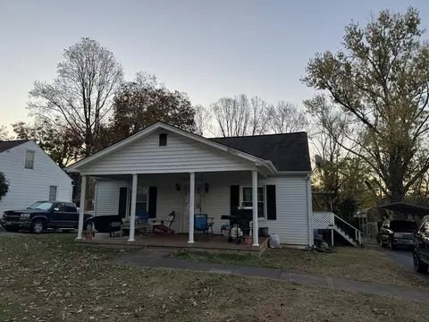 58 Cherward St, Collinsville, VA 24078